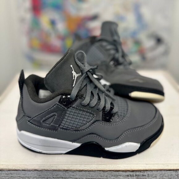 JORDAN 4 RETRO - Picture 2 of 8